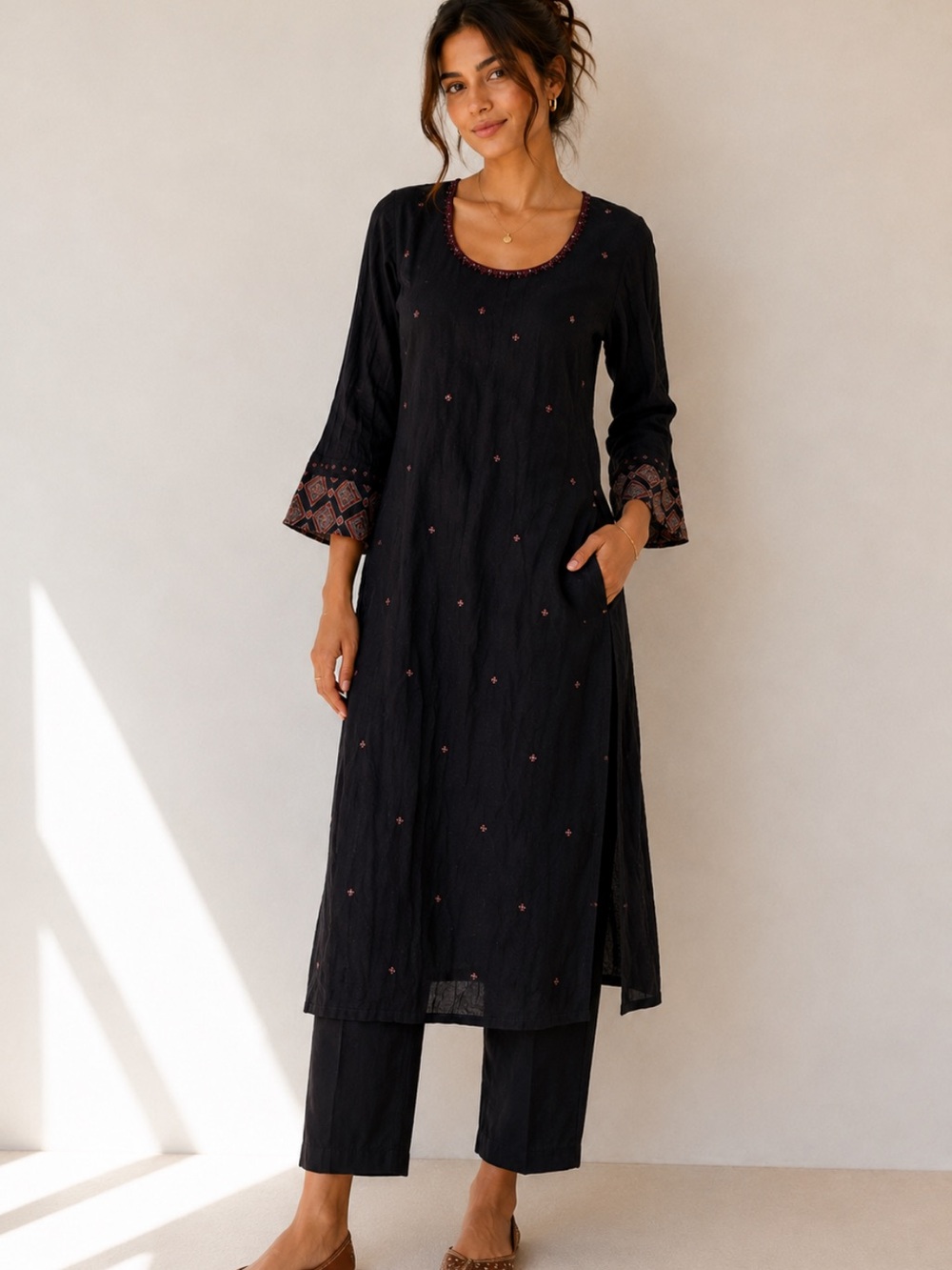 Brand new fabindia Black Embroidered Scoop-Neck Kurta